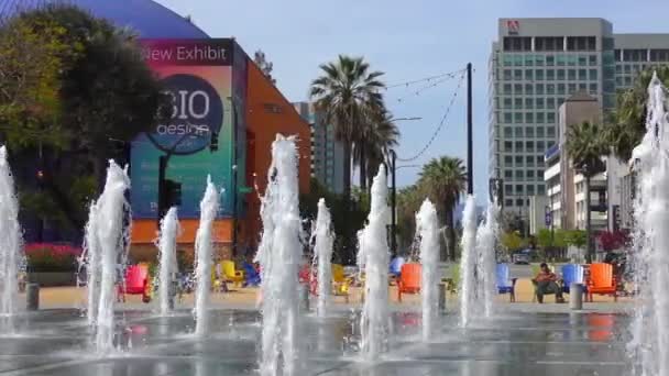 米国カリフォルニア州サンノゼ 2017年15日エイプリル社2017年 米国カリフォルニア州サンノゼのダウンタウンの噴水 — ストック動画