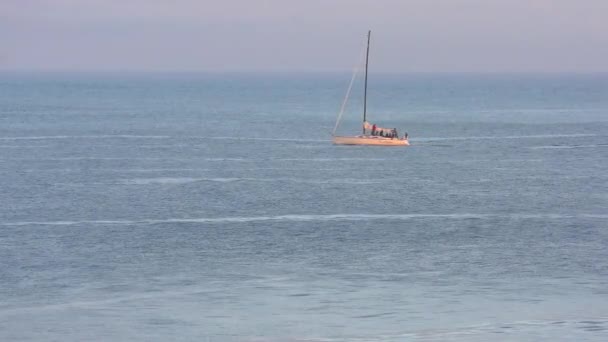 Navegando Iate Oceano Pacífico Como Visto Partir Santa Cruz Beach — Vídeo de Stock
