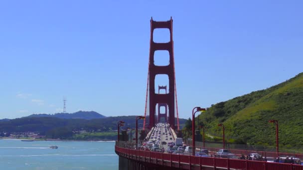 Tráfico Puente Colgante Que Cruza Golden Gate Estrecho Una Milla — Vídeos de Stock