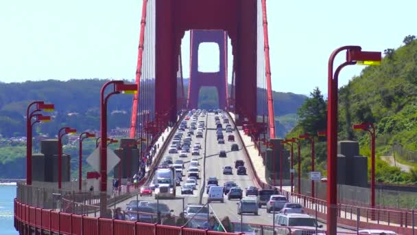 Golden Gate Kapsayan Asma Köprüde Trafik San Francisco Körfezi Pasifik — Stok video