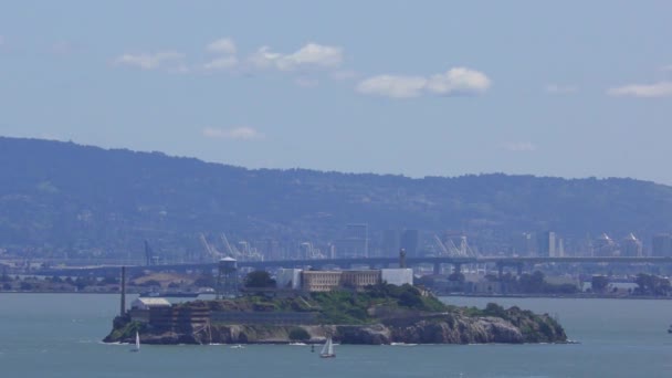 Isla Alcatraz Vista Desde Treasure Island San Francisco California — Vídeo de stock