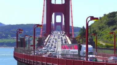 Golden Gate Köprüsü 'nde trafik, San Francisco, California, Usa, yaklaşık Nisan 2017