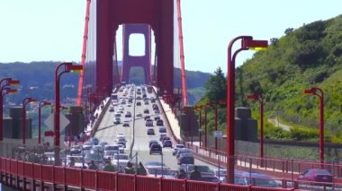 Golden Gate Köprüsü 'nde trafik, San Francisco, California, Usa, yaklaşık Nisan 2017