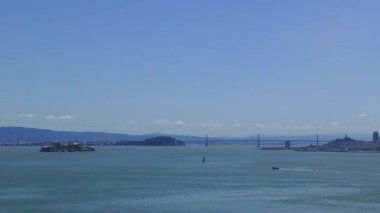 Golden Gate Köprüsü 'nün panoramik manzarası Chrissy, California, ABD' de görüldü.