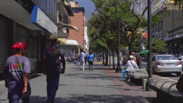 Persone Non Identificate Traffico Stradale Nel Quartiere Chacao Caracas Capitale — Video Stock