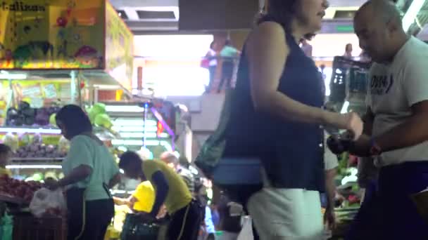 Άγνωστοι Άνθρωποι Στην Αγορά Mercado Municipal Chacao Στην Περιοχή Chacao — Αρχείο Βίντεο