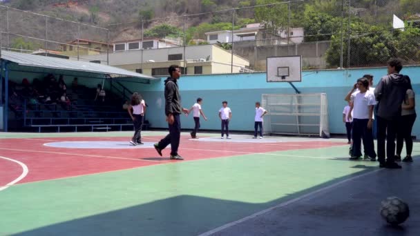 Unbekannte Spielen Einer Öffentlichen Schule Viertel Marques Von Caracas Der — Stockvideo