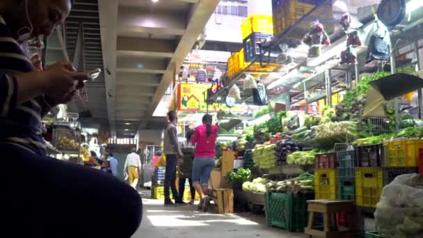 Неизвестные Муниципальном Рынке Меркадо Чакао Округе Чакао Каракаса Столице Венесуэлы — стоковое видео