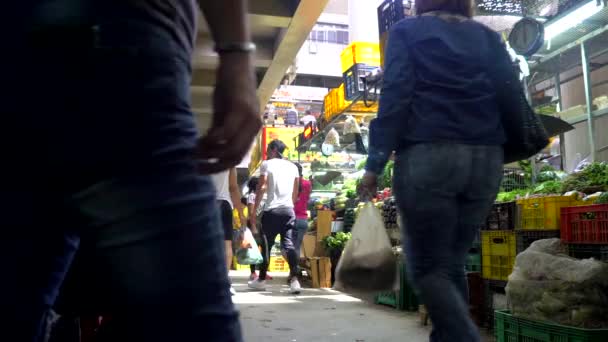 Neidentifikovaní Lidé Trhu Mercado Municipal Chacao Okrese Chacao Caracasu Hlavním — Stock video