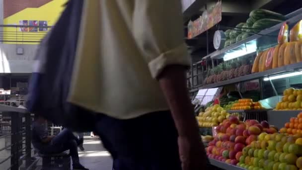 Persone Non Identificate Mercato Mercado Municipal Chacao Nel Distretto Chacao — Video Stock