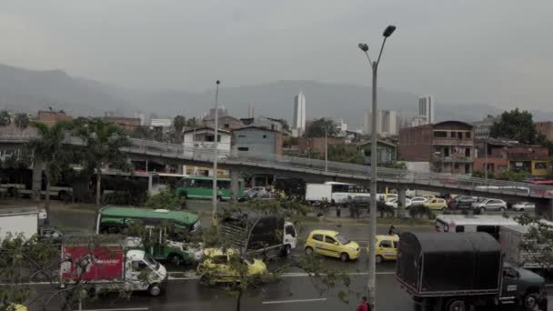 Οδική Κυκλοφορία Στην Plaza Minorista Πλατεία Minorista Στο Μεντεγίν Της — Αρχείο Βίντεο