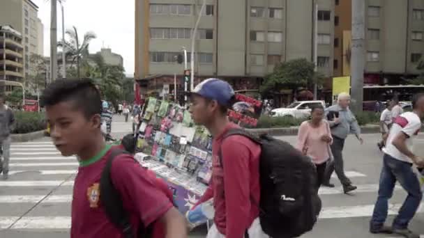Kimliği Belirsiz Insanlar Medellin Kolombiya Daki Avenida Doğu Bulvarı Nda — Stok video