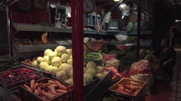 Πάγκος Φρούτων Και Λαχανικών Στην Αγορά Των Αγροτών Plaza Minorista — Αρχείο Βίντεο