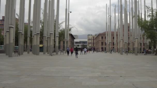 Ongeïdentificeerde Personen Het Parque Las Luces Medellin Colombia Circa April — Stockvideo