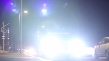 Geceleri Moğolistan 'ın başkenti Ulaanbaatar' da sokak trafiği, yaklaşık Mart 2019