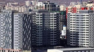 Zaisan Anıtı 'ndan Moğolistan' ın başkenti Ulaanbaatar manzarası, yaklaşık Mart 2019