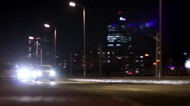 Straßenverkehr Ulaanbaatar Der Hauptstadt Der Mongolei Bei Nacht März 2019 — Stockvideo