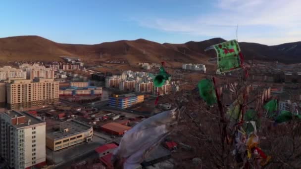 2019年3月前后从扎伊桑纪念馆俯瞰蒙古首都乌兰巴托 — 图库视频影像