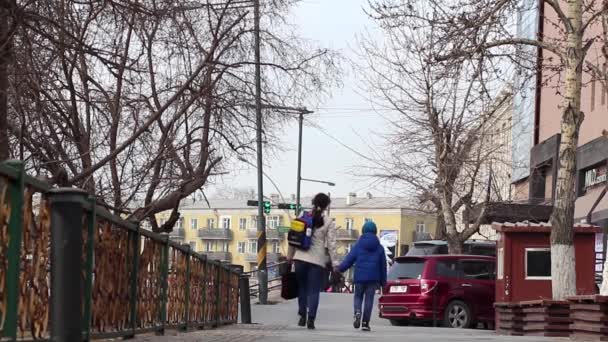 Gatutrafiken Ulaanbaatar Mongoliets Huvudstad Mars 2019 — Stockvideo