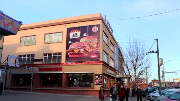 Burger King Restaurang Ulaanbaatar Mongoliets Huvudstad Mars 2019 — Stockvideo