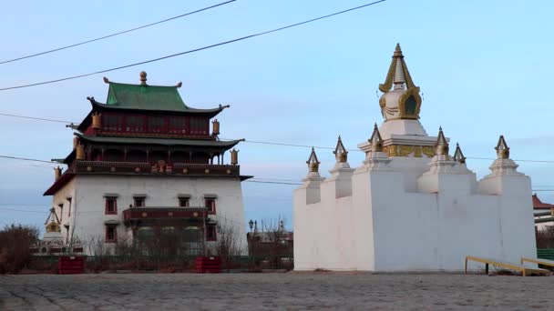 2019年3月左右 蒙古首都乌兰巴托甘丹修道院 — 图库视频影像