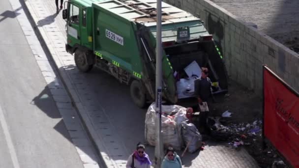 Garbage Truck Ulaanbaatar Capital Mongolia Circa March 2019 — Stock Video