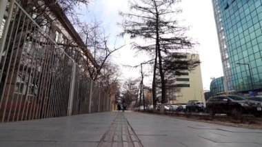 Moğolistan 'ın başkenti Ulaanbaatar' daki sokak sahnesi, yaklaşık Mart 2019.