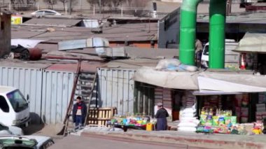 Moğolistan 'ın başkenti Ulaanbaatar' daki sokak sahnesi, yaklaşık Mart 2019.
