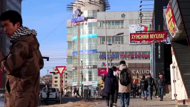 Utcai Forgalom Nomin Plazában Egy Nagy Áruházban Ulaanbaatarban Mongólia Fővárosában — Stock videók