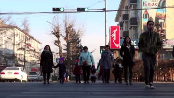 Personas Identificadas Calle Centro Ulán Bator Capital Mongolia Alrededor Marzo — Vídeos de Stock