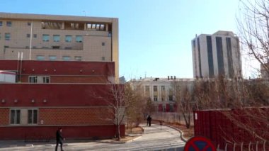 Moğolistan 'ın başkenti Ulaanbaatar' daki sokak sahnesi, yaklaşık Mart 2019.