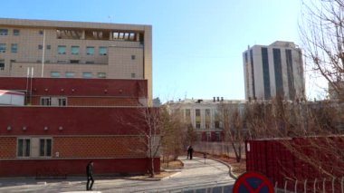 Moğolistan 'ın başkenti Ulaanbaatar' daki sokak sahnesi, yaklaşık Mart 2019.