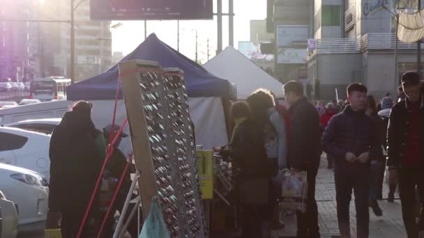 Neidentifikovaní Lidé Ulici Centru Města Ulaanbaatar Hlavní Město Mongolska Kolem — Stock video