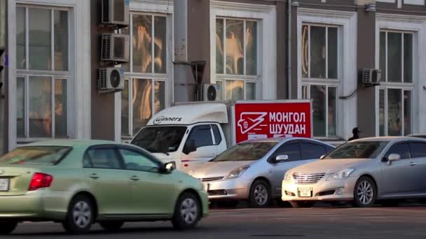 Tráfego Rua Ulaanbaatar Capital Mongólia Por Volta Março 2019 — Vídeo de Stock