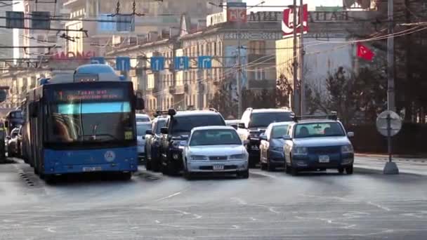 Straatverkeer Ulaanbaatar Hoofdstad Van Mongolië Circa Maart 2019 — Stockvideo