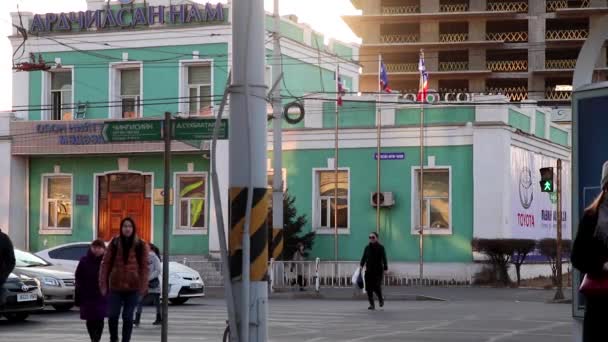 Unidentified People Street Downtown Ulaanbaatar Capital Mongolia Circa March 2019 — Stock Video