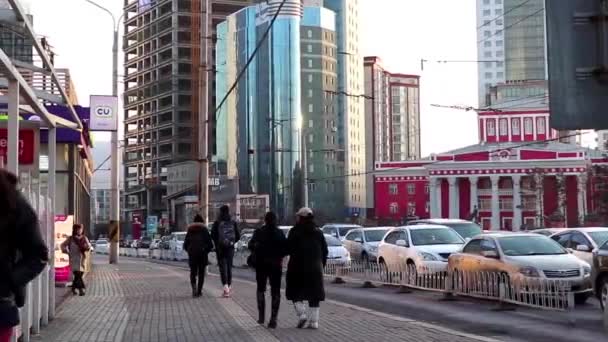 Personas Identificadas Calle Centro Ulán Bator Capital Mongolia Alrededor Marzo — Vídeo de stock