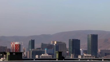 Zaisan Anıtı 'ndan Moğolistan' ın başkenti Ulaanbaatar manzarası, yaklaşık Mart 2019