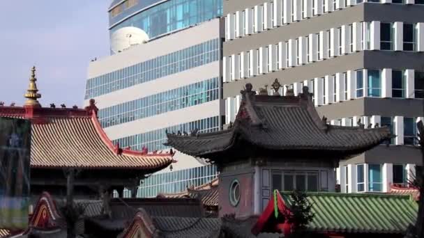 Templo Choijin Lama Entre Edifícios Modernos Ulaanbaatar Capital Mongólia Por — Vídeo de Stock