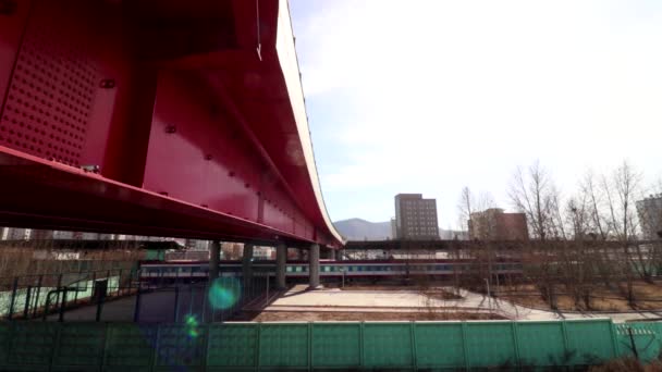 Ponte Aereo Una Stazione Ferroviaria Ulaanbaatar Capitale Della Mongolia Circa — Video Stock