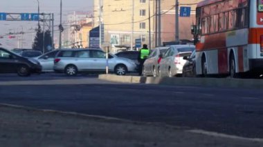 Moğolistan 'ın başkenti Ulaanbaatar' da sokak trafiği, yaklaşık Mart 2019