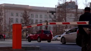 Moğolistan 'ın başkenti Ulaanbaatar' da sokak trafiği, yaklaşık Mart 2019