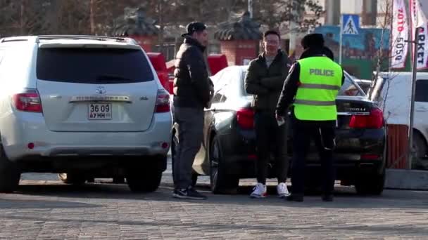 Policial Centro Ulaanbaatar Capital Mongólia Por Volta Março 2019 — Vídeo de Stock