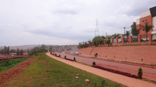 Tráfego Rodoviário Estrada União Africana Kanogo Road Kigali Capital Ruanda — Vídeo de Stock