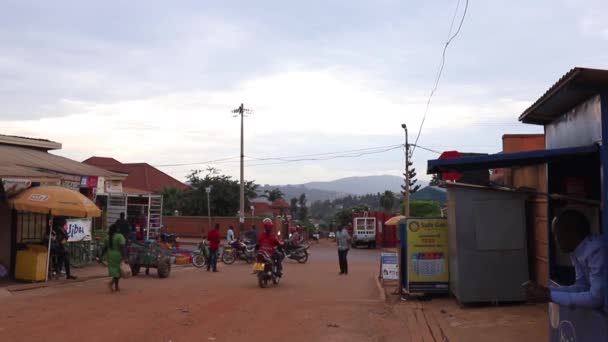 Közúti Forgalom Kigali Kicukiro Kerületében Ruanda Fővárosában Kelet Afrikában 2019 — Stock videók