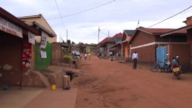 Doğu Afrika, Ruanda 'nın başkenti Kigali' deki Kicukiro bölgesinde Mart 2019 dolaylarında kimliği belirsiz kişiler.