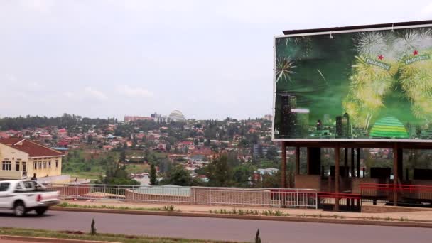 Közúti Forgalom Sonatube Road Kigaliban Ruandában 2019 Márciusában — Stock videók