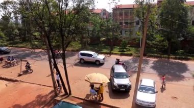 Doğu Afrika, Ruanda 'nın başkenti Kigali' nin Kicukiro ilçesinde yaklaşık Mart 2019 'da trafik vardı.