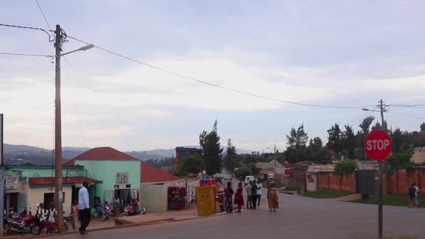 Дорожній Рух Районі Кікукіро Кігалі Столиці Руанди Східна Африка Приблизно — стокове відео