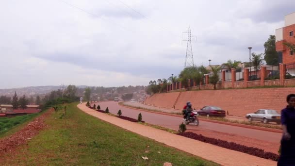 Wegverkeer African Union Road Kanogo Road Kigali Hoofdstad Van Rwanda — Stockvideo